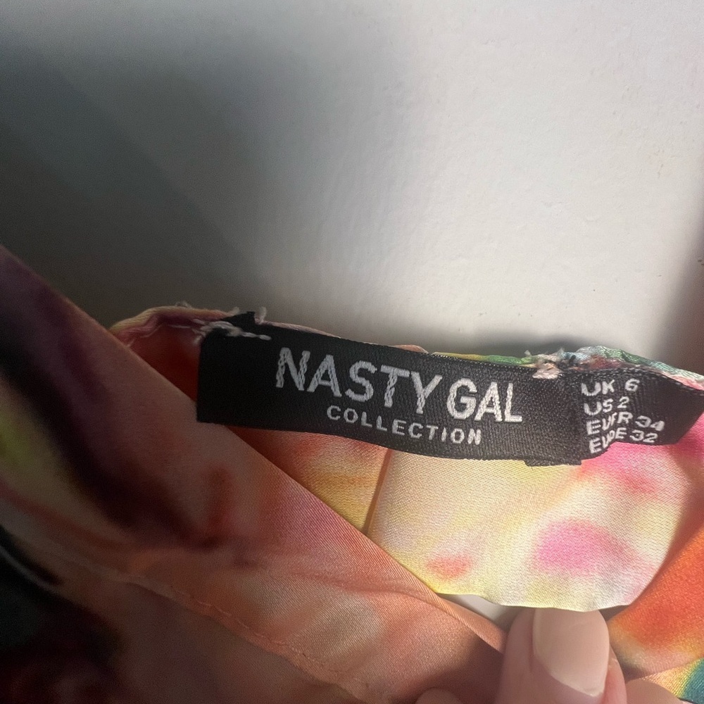 Nasty Gal Multicolor Marble Bralette and Shorts - Picture 4 of 6